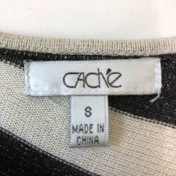 Asymmetrical black & white striped sweater - Picture 5 of 7